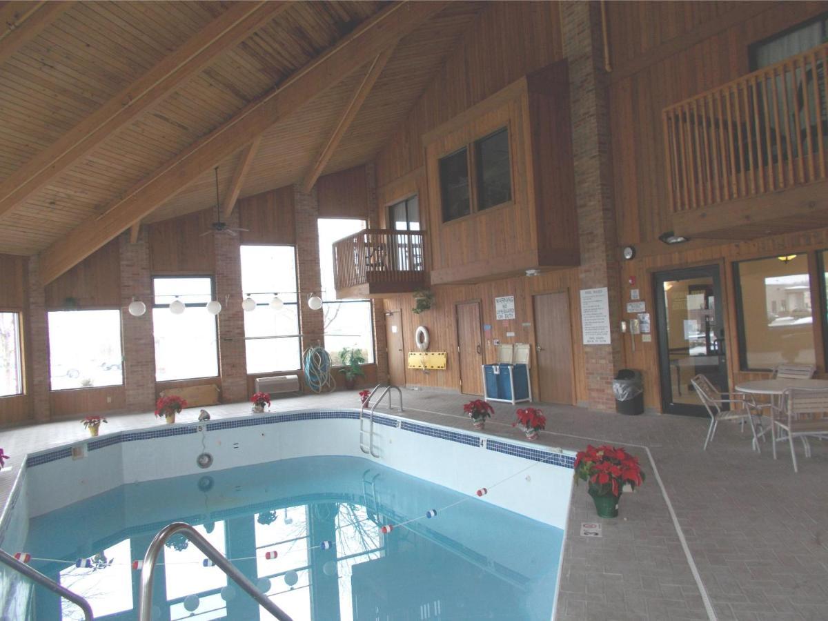 Royalton Inn And Suites, Wilmington,Ohio Εξωτερικό φωτογραφία