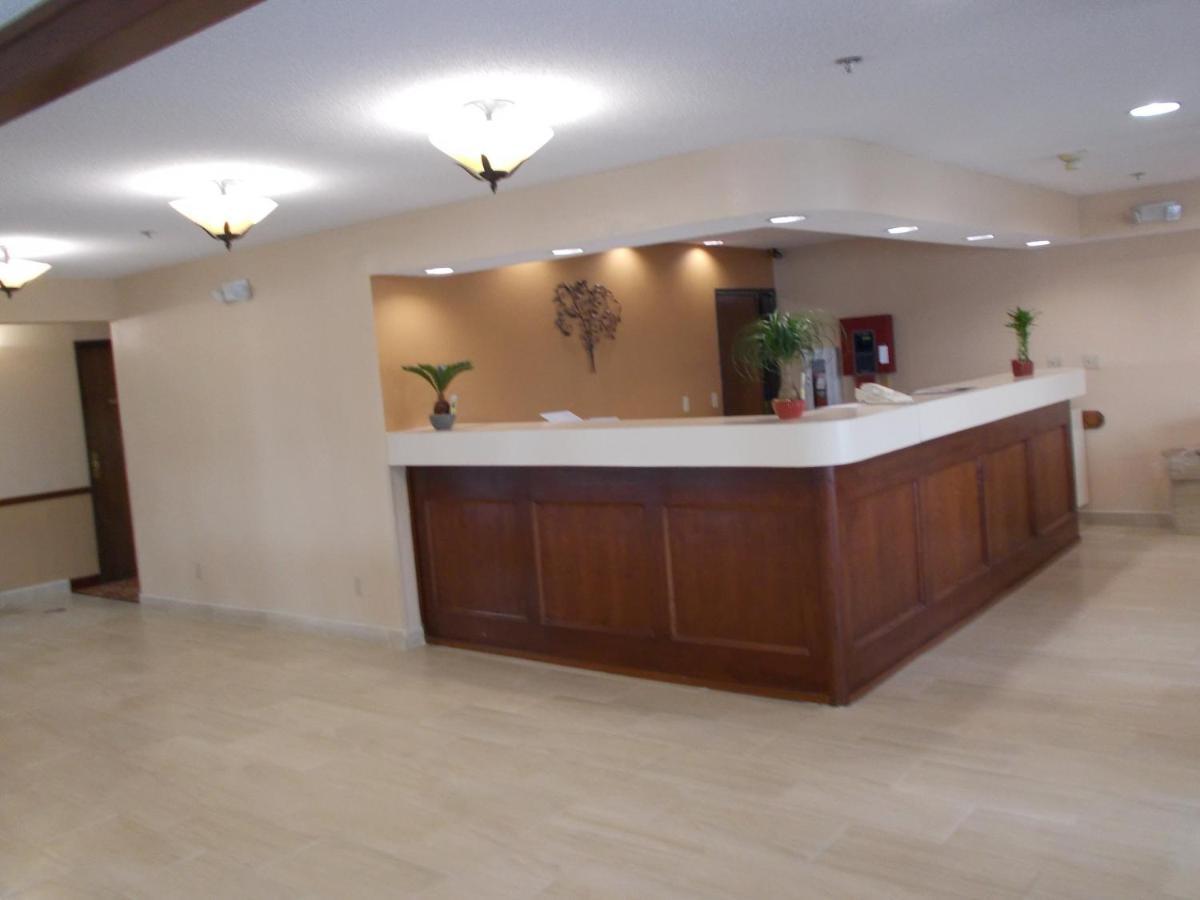 Royalton Inn And Suites, Wilmington,Ohio Εξωτερικό φωτογραφία